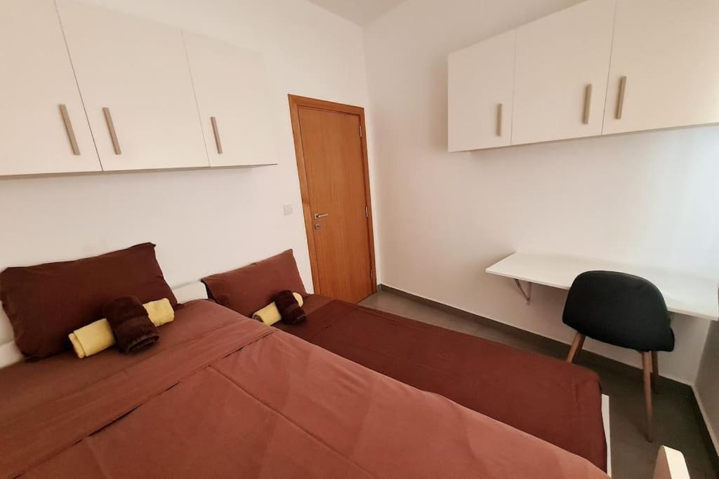 Cozy Inside.City & Beach Outside Διαμέρισμα Σλιέμα Εξωτερικό φωτογραφία